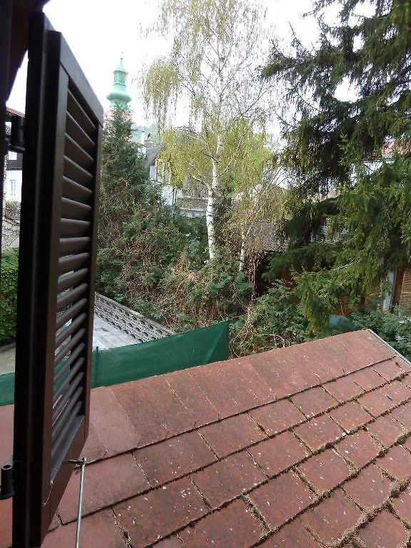 Vienna Cottage