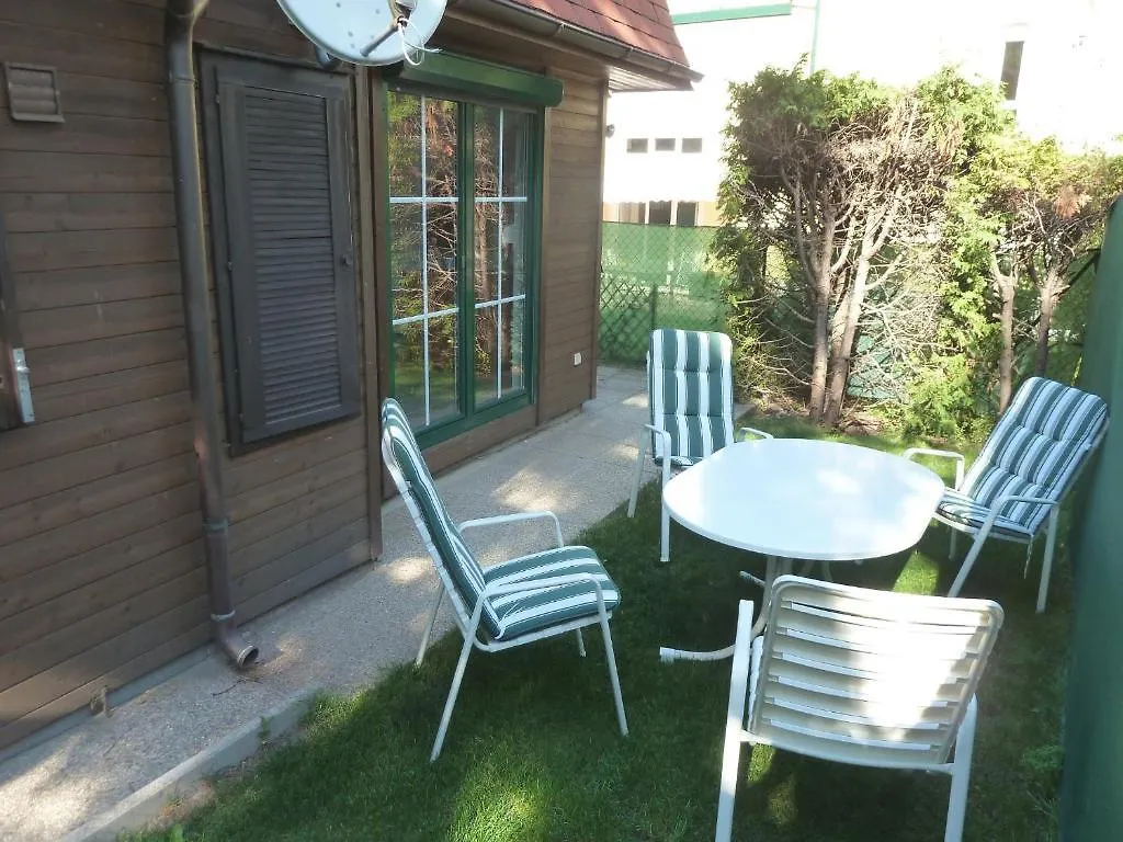 Vienna Cottage